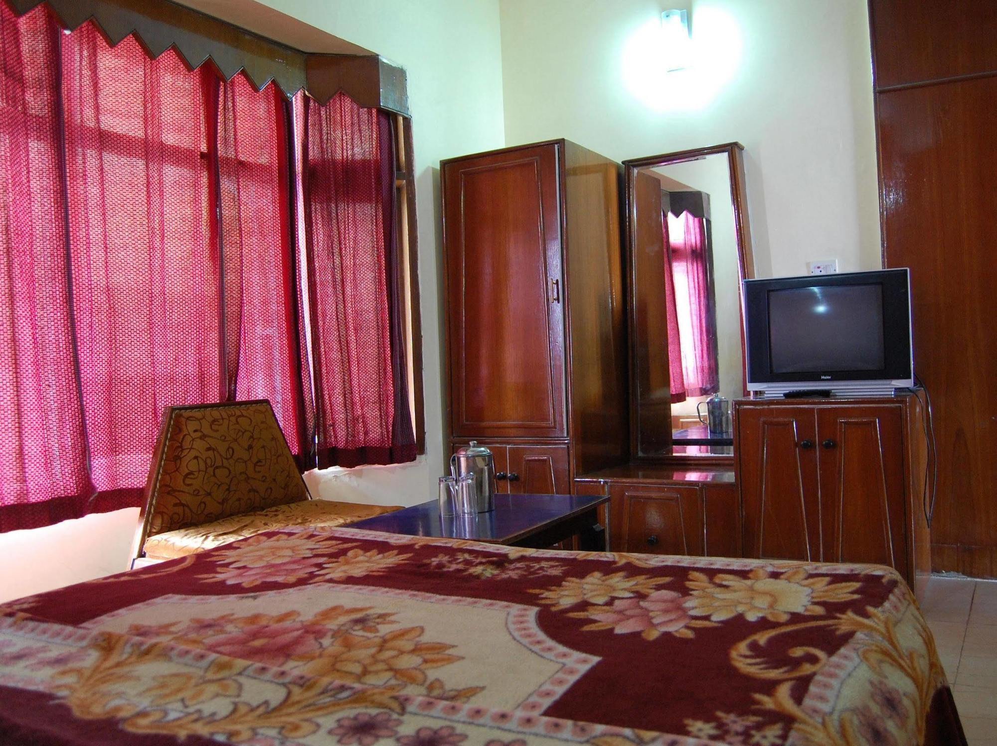 Hotel Park Mussoorie Kültér fotó